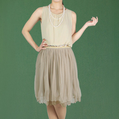 代 30代 M ウエストビジューがエレガントなチュールスカートのワンピース 結婚式 披露宴 パーティー ワンピース 二次会 ディナー 同窓会 音楽鑑賞など 結婚式フォーマルドレス パーティードレス専門店 ドレスモード本店